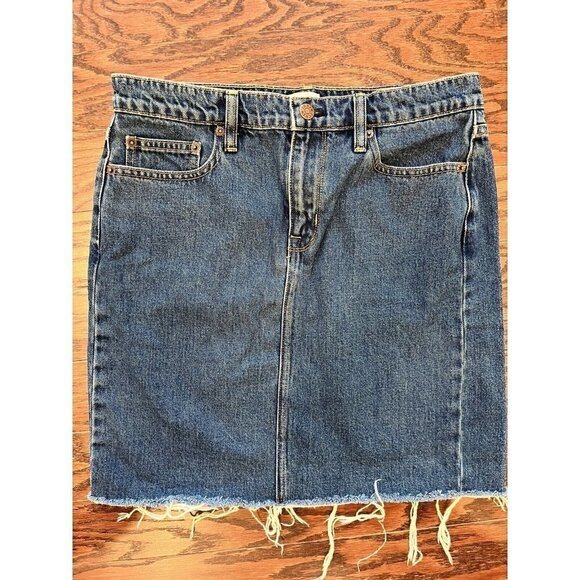 J Crew Dresses & Skirts - J Crew Denim Straight Women Size 6 Skirt Blue Jean Raw Hem Casual Med Wash